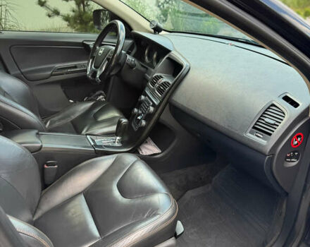 Черный Вольво ХС60, объемом двигателя 2.4 л и пробегом 308 тыс. км за 13700 $, фото 11 на Automoto.ua