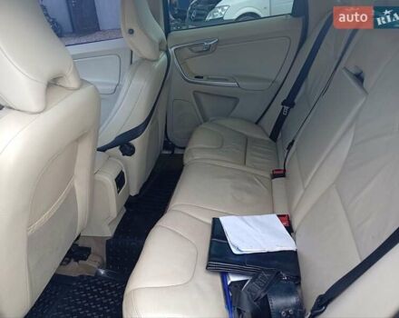 Чорний Вольво ХС60, об'ємом двигуна 2.4 л та пробігом 330 тис. км за 12999 $, фото 11 на Automoto.ua