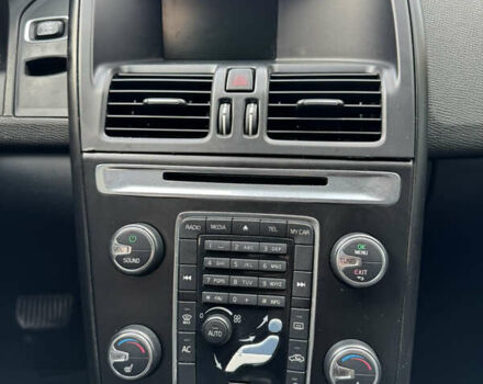 Черный Вольво ХС60, объемом двигателя 2.4 л и пробегом 308 тыс. км за 13700 $, фото 17 на Automoto.ua