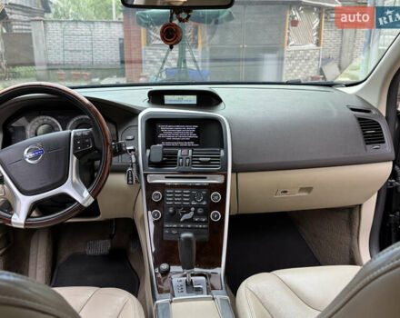 Вольво ХС60 2010 в Богородчанах на Automoto.ua Черный Вольво ХС60, объемом двигателя 2.4 л и пробегом 310 тыс. км за 14900 $, фото 13 на Automoto.ua
