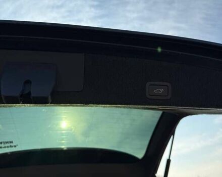 Черный Вольво ХС60, объемом двигателя 2.4 л и пробегом 305 тыс. км за 12999 $, фото 2 на Automoto.ua