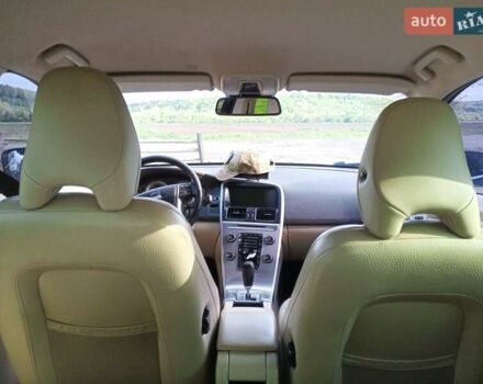 Чорний Вольво ХС60, об'ємом двигуна 2.4 л та пробігом 330 тис. км за 12999 $, фото 8 на Automoto.ua