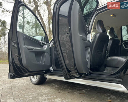 Черный Вольво ХС60, объемом двигателя 2.4 л и пробегом 241 тыс. км за 15450 $, фото 21 на Automoto.ua