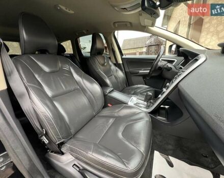 Чорний Вольво ХС60, об'ємом двигуна 0 л та пробігом 238 тис. км за 14950 $, фото 96 на Automoto.ua