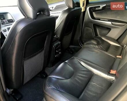 Чорний Вольво ХС60, об'ємом двигуна 2.4 л та пробігом 326 тис. км за 11500 $, фото 13 на Automoto.ua