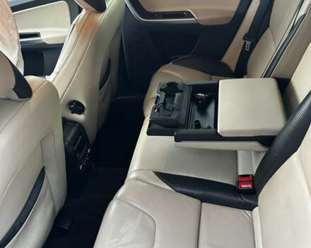 Черный Вольво ХС60, объемом двигателя 1.98 л и пробегом 216 тыс. км за 15000 $, фото 13 на Automoto.ua