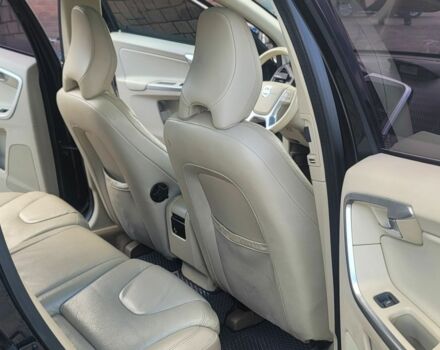 Черный Вольво ХС60, объемом двигателя 0 л и пробегом 272 тыс. км за 10107 $, фото 2 на Automoto.ua