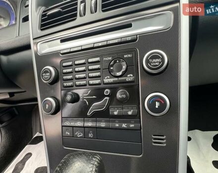 Чорний Вольво ХС60, об'ємом двигуна 0 л та пробігом 238 тис. км за 14950 $, фото 82 на Automoto.ua