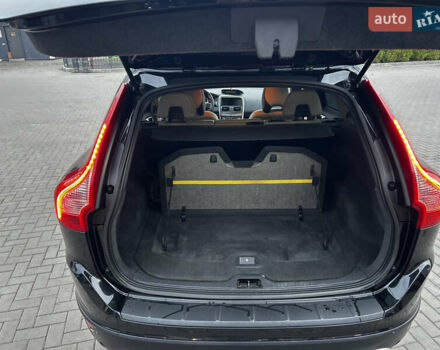 Черный Вольво ХС60, объемом двигателя 1.98 л и пробегом 216 тыс. км за 15000 $, фото 6 на Automoto.ua