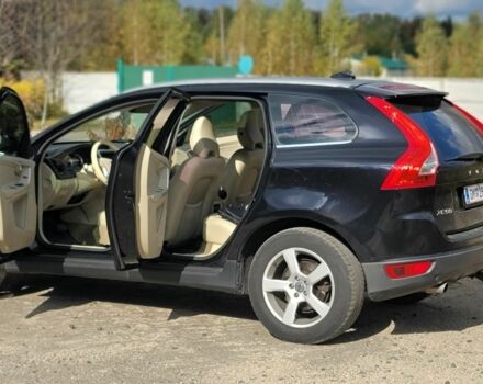 Черный Вольво ХС60, объемом двигателя 0 л и пробегом 272 тыс. км за 10107 $, фото 12 на Automoto.ua