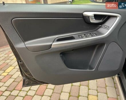 Чорний Вольво ХС60, об'ємом двигуна 0 л та пробігом 238 тис. км за 14950 $, фото 87 на Automoto.ua