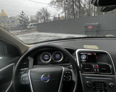 Чорний Вольво ХС60, об'ємом двигуна 3 л та пробігом 238 тис. км за 10999 $, фото 7 на Automoto.ua