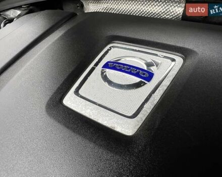 Чорний Вольво ХС60, об'ємом двигуна 0 л та пробігом 238 тис. км за 14950 $, фото 109 на Automoto.ua