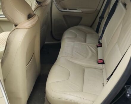 Черный Вольво ХС60, объемом двигателя 2.4 л и пробегом 102 тыс. км за 20000 $, фото 7 на Automoto.ua