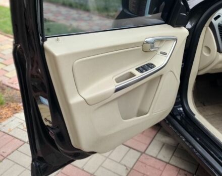 Черный Вольво ХС60, объемом двигателя 2.4 л и пробегом 102 тыс. км за 20000 $, фото 5 на Automoto.ua