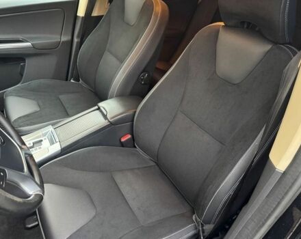 Черный Вольво ХС60, объемом двигателя 2 л и пробегом 191 тыс. км за 8500 $, фото 10 на Automoto.ua