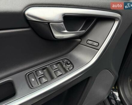 Черный Вольво ХС60, объемом двигателя 1.97 л и пробегом 230 тыс. км за 17000 $, фото 18 на Automoto.ua