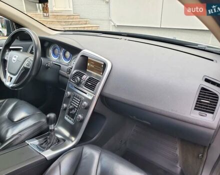 Вольво ХС60 2013 в Хмельницком на Automoto.ua Черный Вольво ХС60, объемом двигателя 2.4 л и пробегом 327 тыс. км за 16500 $, фото 15 на Automoto.ua