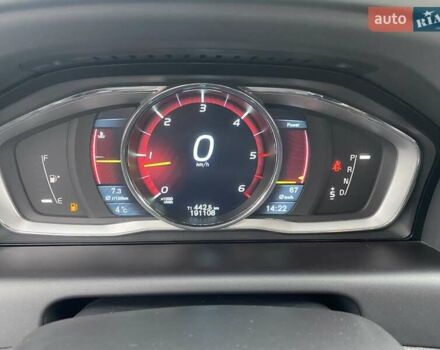 Чорний Вольво ХС60, об'ємом двигуна 2.4 л та пробігом 190 тис. км за 17995 $, фото 16 на Automoto.ua