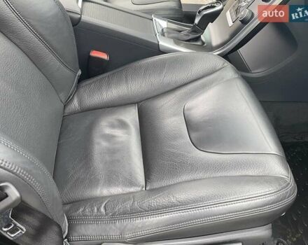 Чорний Вольво ХС60, об'ємом двигуна 2.4 л та пробігом 190 тис. км за 17995 $, фото 29 на Automoto.ua