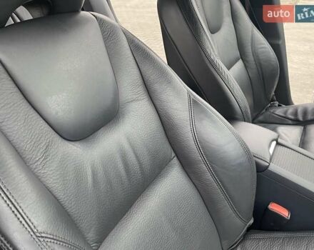 Чорний Вольво ХС60, об'ємом двигуна 2.4 л та пробігом 190 тис. км за 17995 $, фото 31 на Automoto.ua