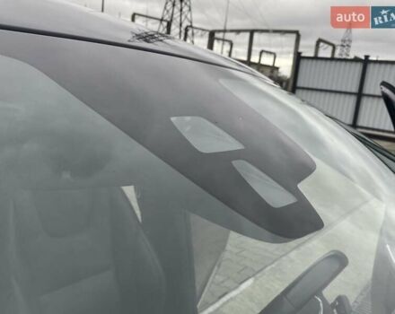 Чорний Вольво ХС60, об'ємом двигуна 2.4 л та пробігом 190 тис. км за 17995 $, фото 35 на Automoto.ua