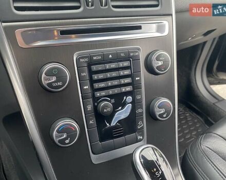 Чорний Вольво ХС60, об'ємом двигуна 2.4 л та пробігом 190 тис. км за 17995 $, фото 19 на Automoto.ua