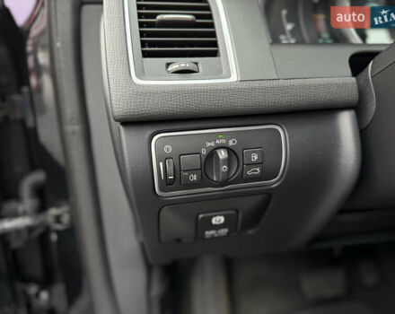 Вольво ХС60 2013 в Стрые на Automoto.ua Черный Вольво ХС60, объемом двигателя 1.97 л и пробегом 230 тыс. км за 17499 $, фото 36 на Automoto.ua