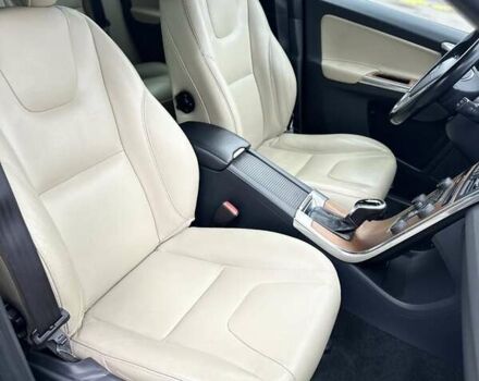 Чорний Вольво ХС60, об'ємом двигуна 2.4 л та пробігом 201 тис. км за 24600 $, фото 30 на Automoto.ua