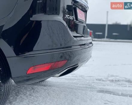 Чорний Вольво ХС60, об'ємом двигуна 2 л та пробігом 301 тис. км за 12900 $, фото 8 на Automoto.ua