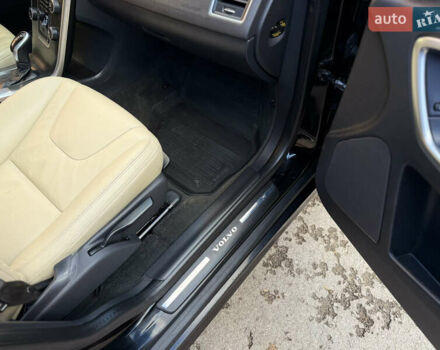 Черный Вольво ХС60, объемом двигателя 2.4 л и пробегом 234 тыс. км за 18799 $, фото 111 на Automoto.ua