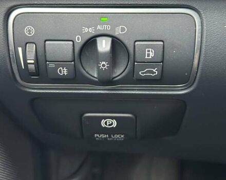 Чорний Вольво ХС60, об'ємом двигуна 2.4 л та пробігом 201 тис. км за 24600 $, фото 53 на Automoto.ua