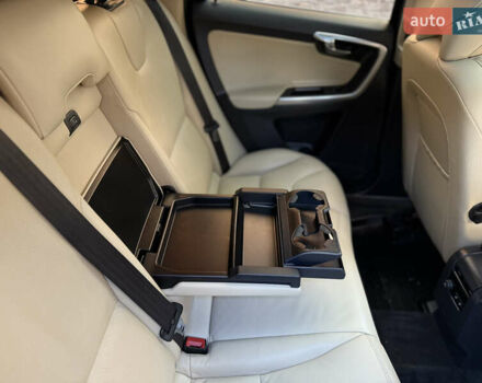 Черный Вольво ХС60, объемом двигателя 2.4 л и пробегом 234 тыс. км за 18799 $, фото 150 на Automoto.ua