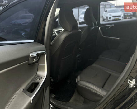 Чорний Вольво ХС60, об'ємом двигуна 2.4 л та пробігом 304 тис. км за 17200 $, фото 26 на Automoto.ua