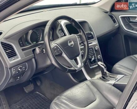 Чорний Вольво ХС60, об'ємом двигуна 2 л та пробігом 301 тис. км за 12900 $, фото 13 на Automoto.ua