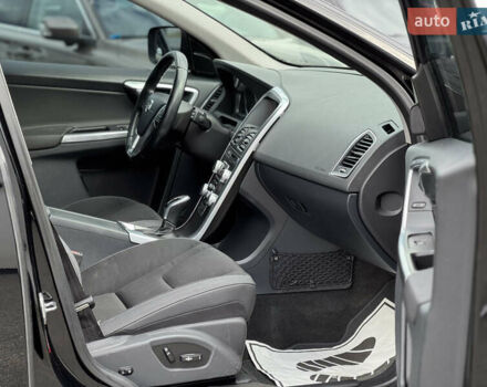 Черный Вольво ХС60, объемом двигателя 2 л и пробегом 246 тыс. км за 12200 $, фото 17 на Automoto.ua