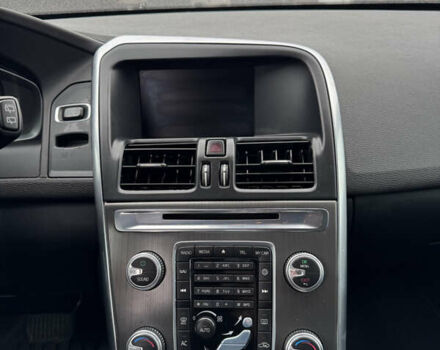 Чорний Вольво ХС60, об'ємом двигуна 2.4 л та пробігом 310 тис. км за 17300 $, фото 10 на Automoto.ua