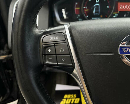 Чорний Вольво ХС60, об'ємом двигуна 2.4 л та пробігом 304 тис. км за 17200 $, фото 13 на Automoto.ua