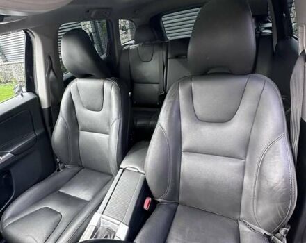 Вольво ХС60 2014 в Умани на Automoto.ua Черный Вольво ХС60, объемом двигателя 2.95 л и пробегом 101 тыс. км за 16950 $, фото 4 на Automoto.ua