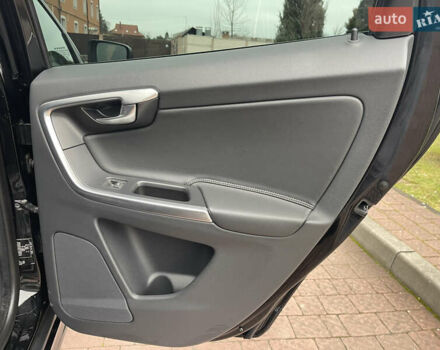 Чорний Вольво ХС60, об'ємом двигуна 2 л та пробігом 207 тис. км за 16900 $, фото 45 на Automoto.ua