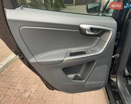 Чорний Вольво ХС60, об'ємом двигуна 2 л та пробігом 207 тис. км за 16900 $, фото 42 на Automoto.ua