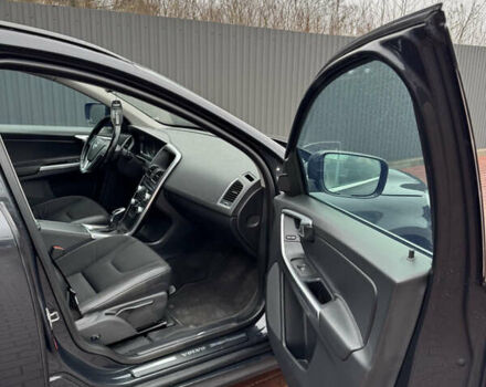 Чорний Вольво ХС60, об'ємом двигуна 2.4 л та пробігом 310 тис. км за 17300 $, фото 15 на Automoto.ua