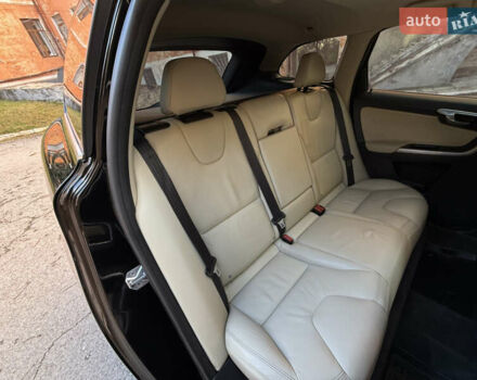 Черный Вольво ХС60, объемом двигателя 2.4 л и пробегом 234 тыс. км за 18799 $, фото 151 на Automoto.ua