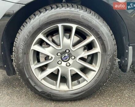 Чорний Вольво ХС60, об'ємом двигуна 2.4 л та пробігом 201 тис. км за 24600 $, фото 15 на Automoto.ua