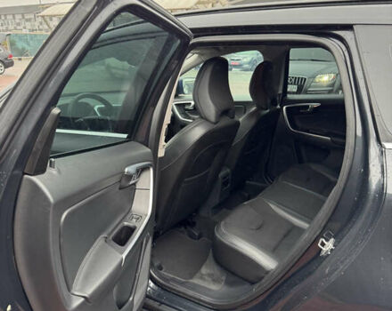 Чорний Вольво ХС60, об'ємом двигуна 2.4 л та пробігом 310 тис. км за 17300 $, фото 13 на Automoto.ua