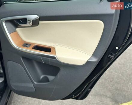 Чорний Вольво ХС60, об'ємом двигуна 2.4 л та пробігом 201 тис. км за 24600 $, фото 32 на Automoto.ua