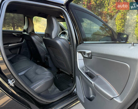 Чорний Вольво ХС60, об'ємом двигуна 2 л та пробігом 285 тис. км за 18999 $, фото 47 на Automoto.ua