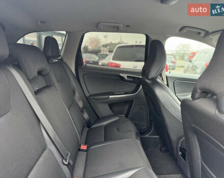 Чорний Вольво ХС60, об'ємом двигуна 2.4 л та пробігом 267 тис. км за 18950 $, фото 25 на Automoto.ua