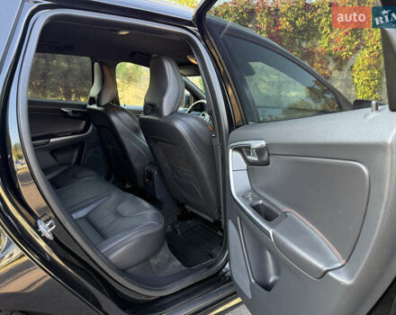 Чорний Вольво ХС60, об'ємом двигуна 2 л та пробігом 285 тис. км за 18999 $, фото 48 на Automoto.ua