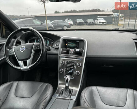 Черный Вольво ХС60, объемом двигателя 2 л и пробегом 264 тыс. км за 10900 $, фото 16 на Automoto.ua